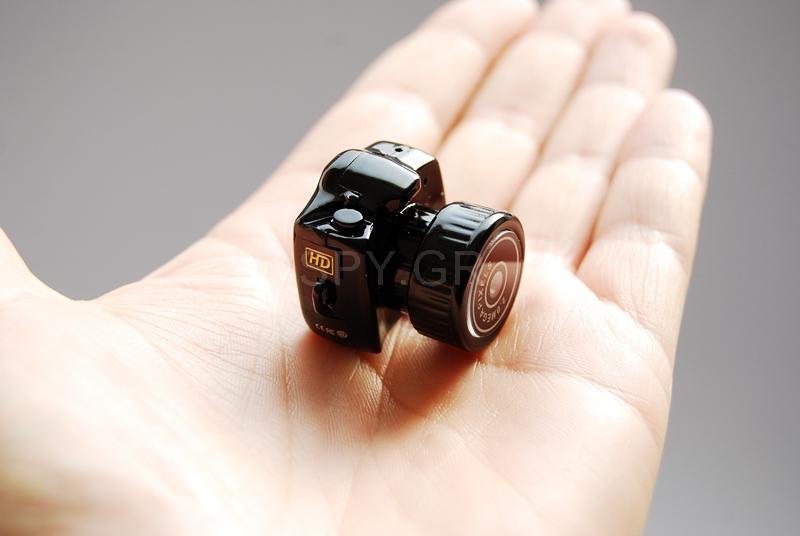 Μικροσκοπική φωτογραφική μηχανή Y2000
