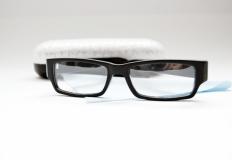 Bluetooth δέκτης για μίκροακουστικά μέσα σε γυαλιά